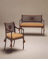 chaise classique 800 : 113 MEDEA