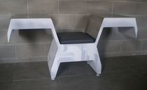 chaise design original INVADER GRAF ICI ET LA