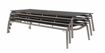 chaise longue de jardin contemporaine &agrave; roulettes (empilable) FUSION Henry Hall Designs