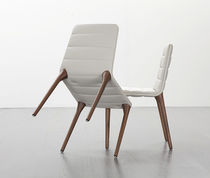chaise contemporaine tapiss&eacute;e PIT 284 by Maly Hoffmann Kahleyss TONON