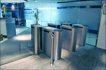 couloir rapide pour flux important EASYGATE LX TURNSTILE COMINFO, Inc.