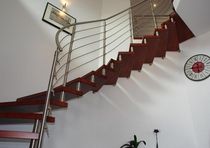 escalier quart tournant suspendu (structure m&eacute;tallique et marches en Bois) BBT 211 Schmidt Escaliers