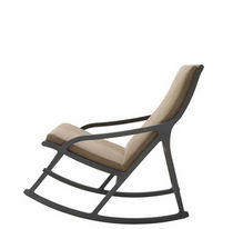 fauteuil &agrave; bascule contemporain par Pierre Paulin DERIVE 2 Ligne Roset France