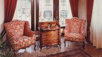 fauteuil berg&egrave;re &agrave; oreilles  BUSSANDRI
