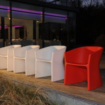 fauteuil bridge de jardin contemporain SLICED by Alain Gilles Qui est Paul