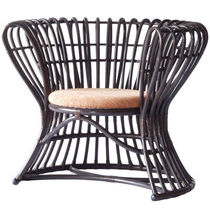 fauteuil classique en rotin CL-181 Peacock by Yos Theosabrata Yamakawa Rattan Japan Inc.
