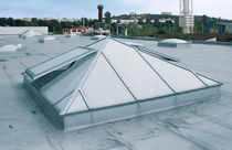 fen&ecirc;tre pour toit plat ESSMANN &reg; GLASS PYRAMID TYPE 980 LJ Pratley & Partners Ltd 