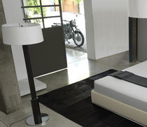 lampe sur pied contemporaine en polycarbonate PLAZA by Studio Tecnico Cierre cierre