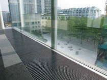 plancher technique en grille m&eacute;tallique  EUROSLOT Architecture