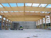 poutre en bois lamell&eacute;-coll&eacute;  Haring Engineering Ltd 