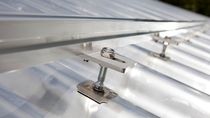 syst&egrave;me de fixation pour toiture en pente SUNFIX PLUS SOLARWORLD