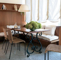 table &agrave; manger classique GINEVRA CASTAGNA CUCINE
