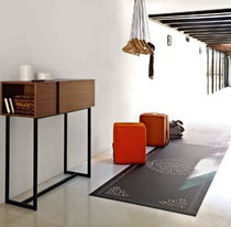 table console contemporaine WALL FIGURE by Fr&eacute;d&eacute;ric Ruyant Ligne Roset France