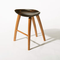 tabouret contemporain en bois  Peter Hook