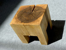 tabouret contemporain en bois massif VIERKANT Peter Hook