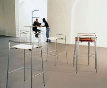 tabouret de bar contemporain &agrave; usage professionnel CHIP PIIROINEN