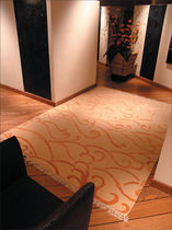 tapis contemporain &agrave; motifs en laine et soie SHAN GARBARINO