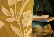 tissu &agrave; fleurs en coton et soie  Foresti Home Collection Group srl