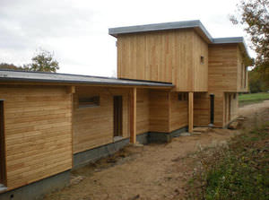 maison préfabriquée / contemporaine / MOB / à 2 étages