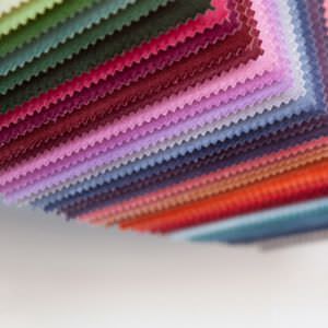 tissu d'ameublement / uni / en coton / en polyester
