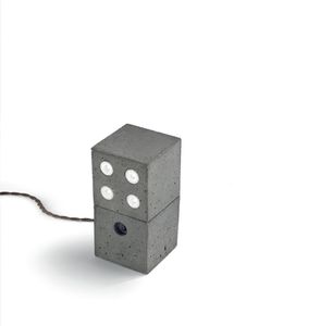 lampe de table / contemporaine / en béton / à LED
