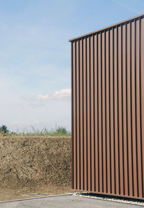 tôle métallique nervurée / en aluminium / pour façade