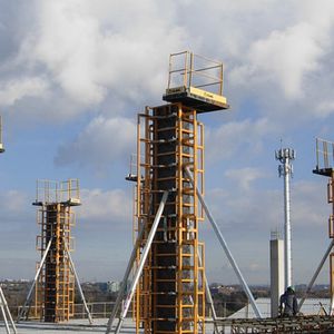 coffrage modulaire / en métal / en contreplaqué / pour poteau