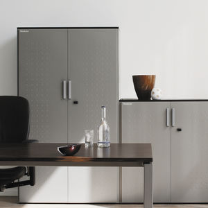armoire de classement haute / en métal / avec porte battante / à rideaux