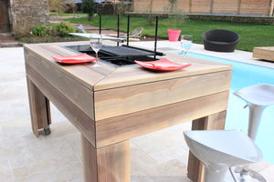 table contemporaine / en bois / rectangulaire / de jardin