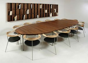 table contemporaine / en bois / ovale
