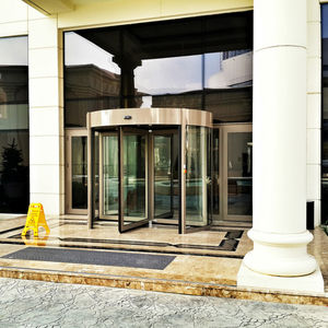 porte à tambour / d'entrée / en aluminium / de sécurité