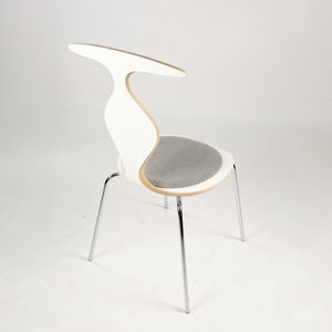 chaise de restaurant design scandinave / tapissée / empilable / avec coussin amovible