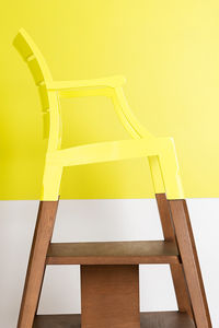 chaise haute standard / en bois / pour restaurant