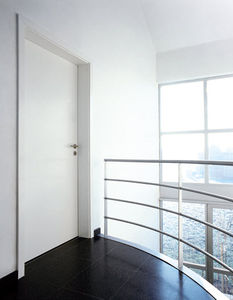 porte d'intérieur / battante / en bois / laquée