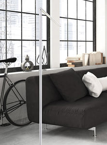 lampe sur pied / contemporaine / en nickel / à LED
