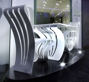 chaise design original / en composite / recyclable / professionnelle