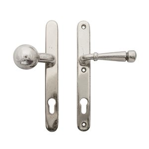 poignée de porte / en bronze / en fer / classique