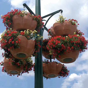 jardinière en polyéthylène / contemporaine / pour espace public