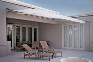 store banne coffre / manuel