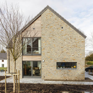 maison préfabriquée / contemporaine / en bois contrecollé en couches croisées / écologique