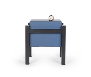 table de chevet contemporaine / en MDF / avec piètement en métal laqué / carrée