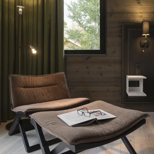 lampe sur pied / contemporaine / en porcelaine / à LED