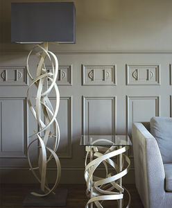 lampe sur pied / contemporaine / en coton / en frêne