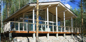 maison préfabriquée / contemporaine / à ossature bois / en verre