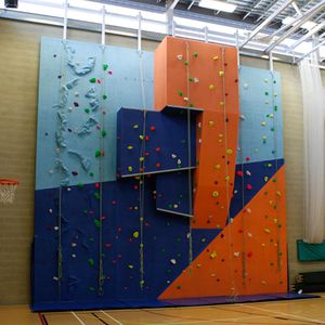 mur d'escalade fixe / pour aire de jeux