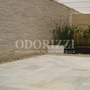 dallage en quartzite / pour piétons / pour espace public