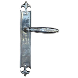 poignée pour porte / pour fenêtre / en métal / rustique