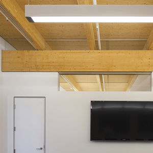 poutre préfabriquée / en bois lamellé-collé / rectangulaire / pour plancher