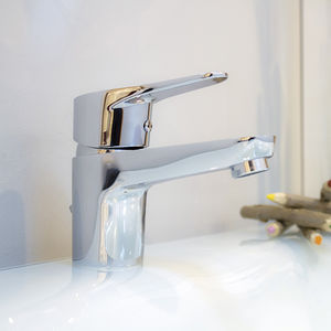 mitigeur pour vasque / en laiton chromé / 1 trou / pour hôtel