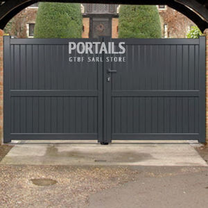 portails battants / en aluminium / à panneaux / résidentiels